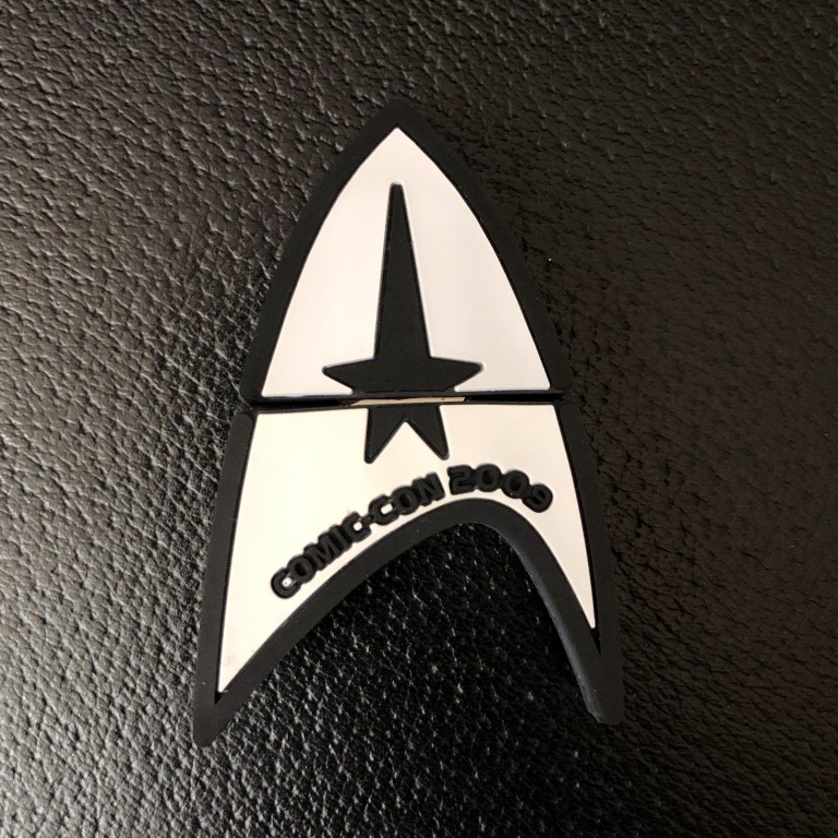 SDCC 2009 Star Trek Insignia Pin USB Drive